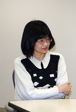 相澤彰子教授