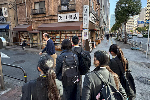 神保町の街を散策