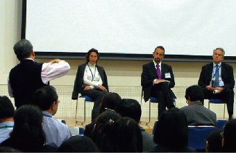 The Speakers of Session 1 answering questions