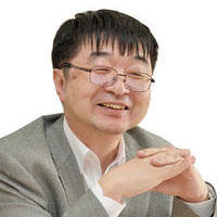 南 弘征