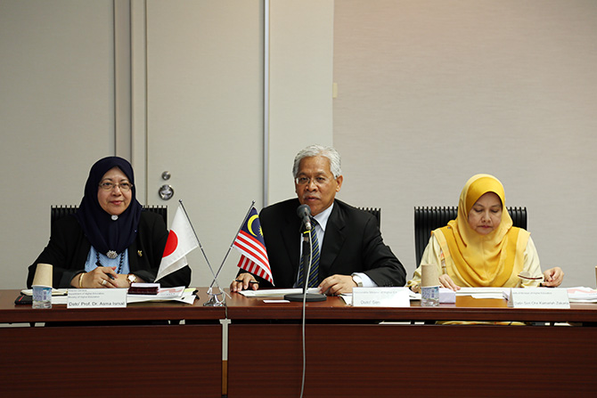 イドリス・ジュソー マレーシア高等教育大臣が国立情報学研究所を訪問